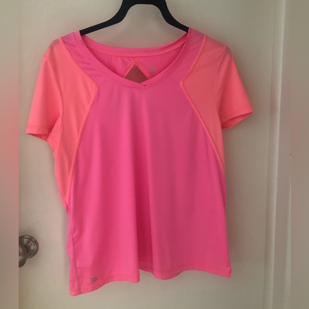 Xl Bright Pink Tail Tennis Top. Euc.